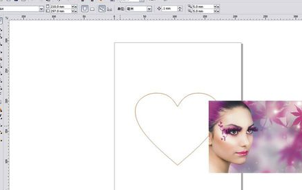 CDRX8中文破解版怎么把图片放进框里